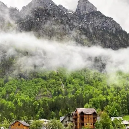 Gezim Selimaj * Valbone